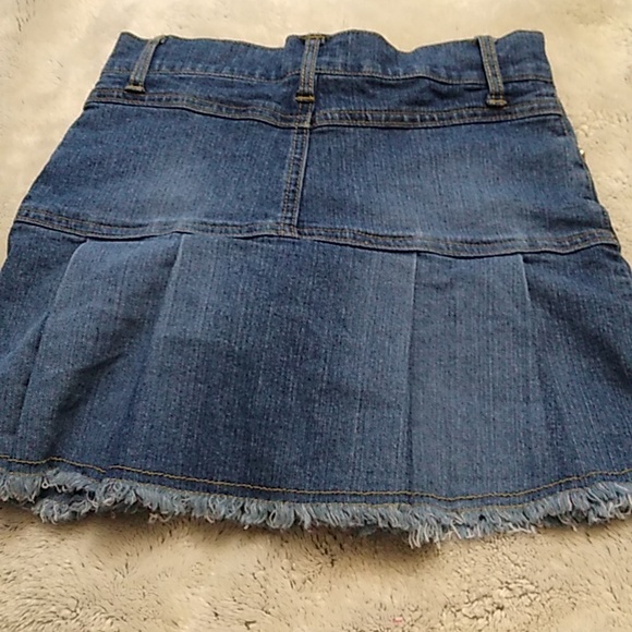 Candie's Girls Jean Skort Size 10 - Picture 2 of 4